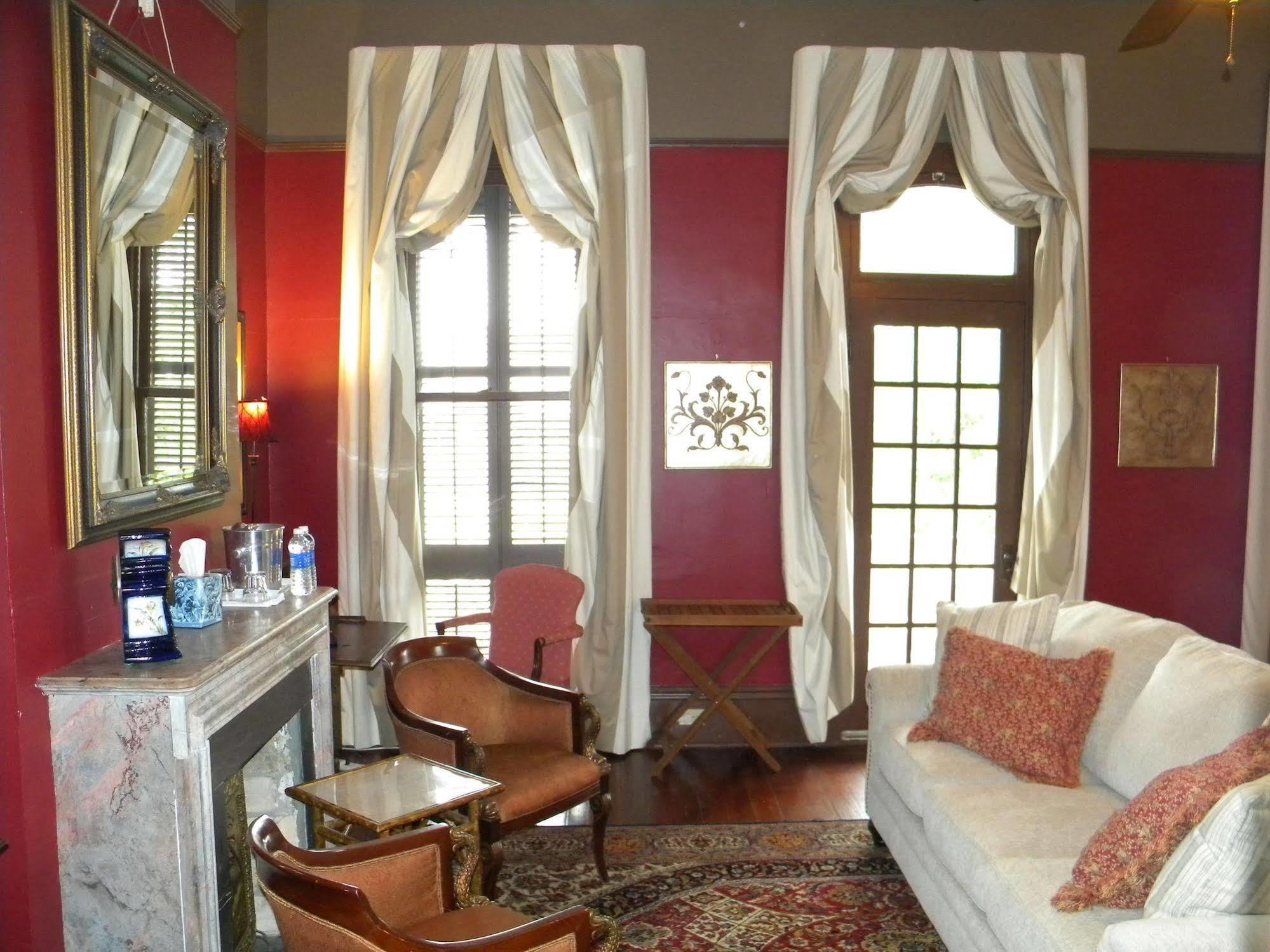 مبيت وإفطار نيو أورلينز Maison De Macarty المظهر الخارجي الصورة