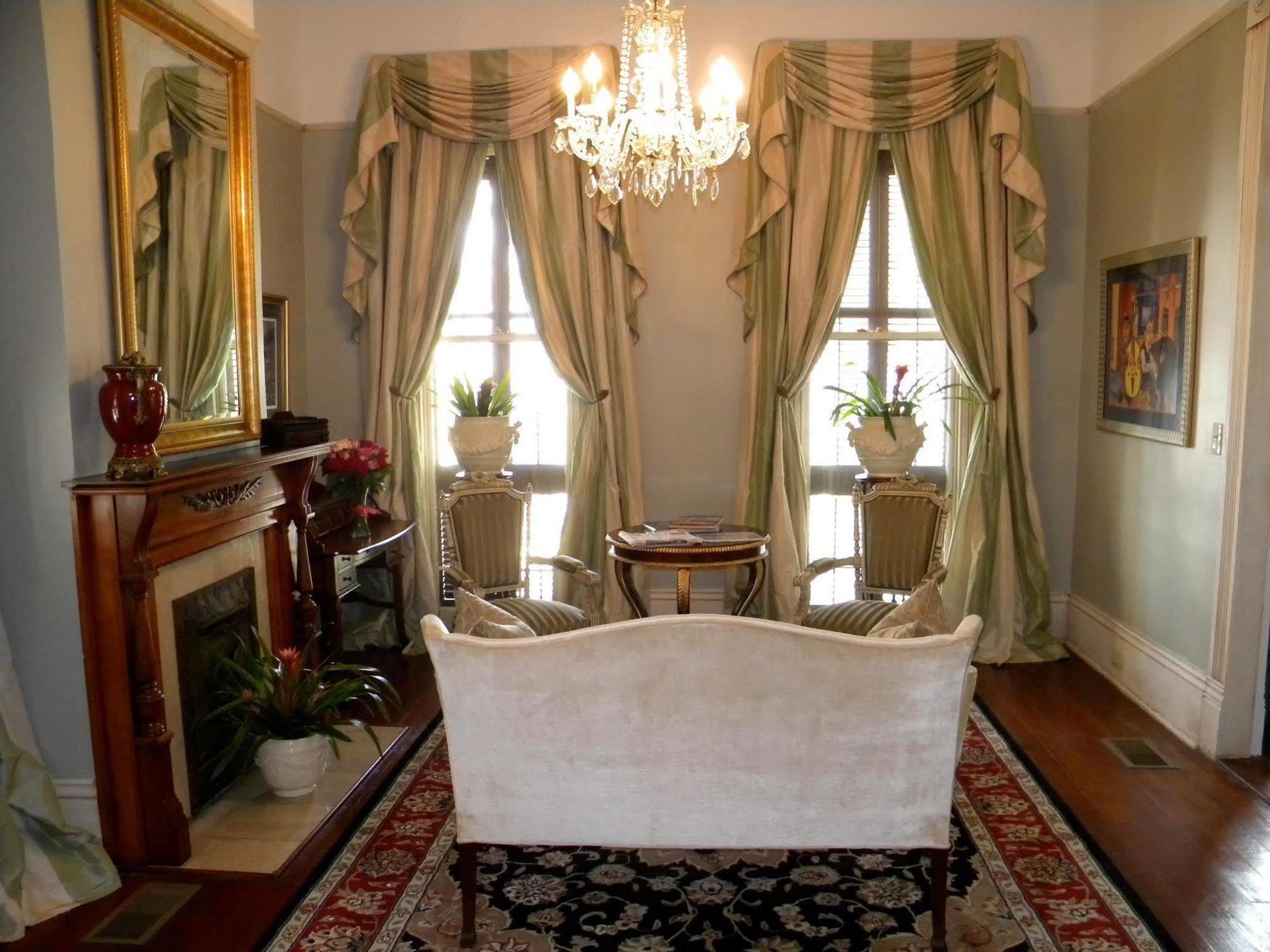 مبيت وإفطار نيو أورلينز Maison De Macarty المظهر الخارجي الصورة
